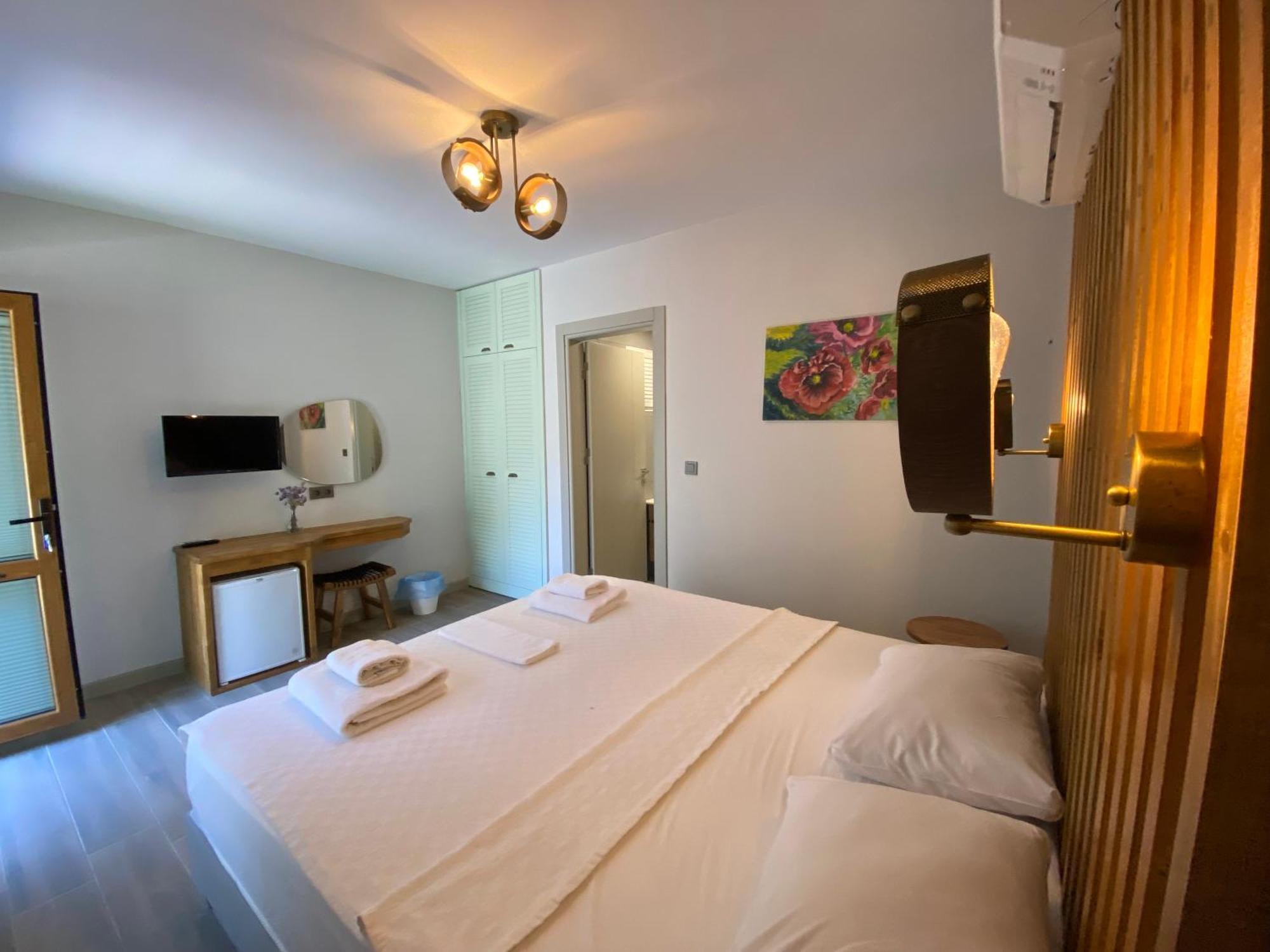 Elyada Otel Ve Bag Evi 8 Yas Ustu Bozcaada Esterno foto